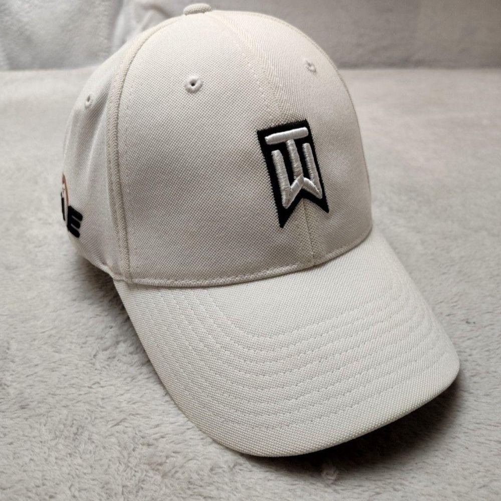 Nike Tiger Woods Golf Hat Cap FlexFit Mens L XL White TW Logo Flexfit Collection